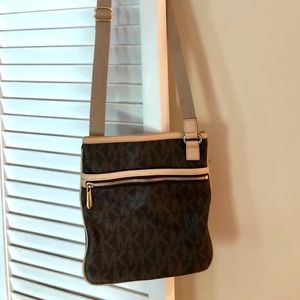 Michael Kors Crossbody Bag
